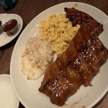 Wood Ranch Thousand Oaks - Wood Ranch BBQ Combo with tri-tip, baby back ribs, mac n' cheese, and mashed potatoes - American Near Me - Thousand Oaks, California Wood Ranch Thousand Oaks - Wood Ranch BBQ Combo with tri-tip, baby back ribs, mac n' cheese, and mashed potatoes - American Near Me - Thousand Oaks, California