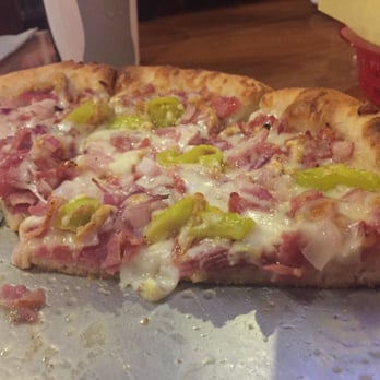 Uncle Tony's - Pastrami pizza - amazing! - Italian Near Me - Valley Glen, California