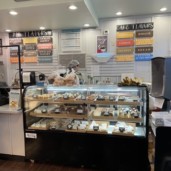 Ted's Bakery - Bakeries Near Me - Haleiwa, Hawaii