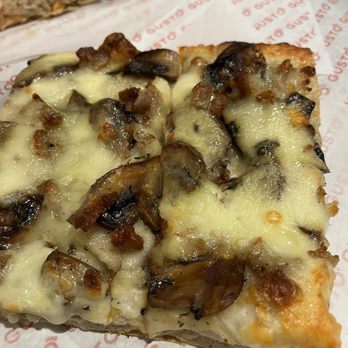 Gusto Mio - Sausage & Mushroom Pizza - Pizza Near Me - Walnut Creek, California Gusto Mio - Sausage & Mushroom Pizza - Pizza Near Me - Walnut Creek, California