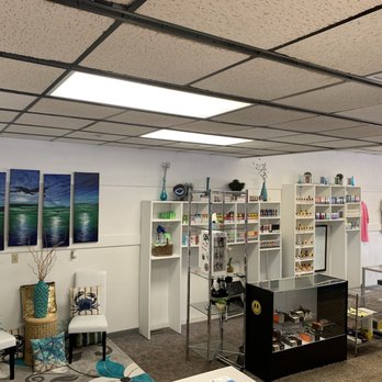Vaporosity Shop - Inviting atmosphere, great customer service and a wide selection of vaping products. - Vape Shops Near Me - Moline, Illinois