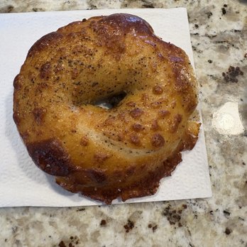 Olmo - Cacio e pepe bagel - Sandwiches Near Me - New Haven, Connecticut