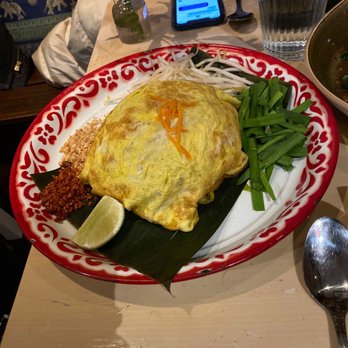 Boran - Pad Thai Boran - with fried egg and seitan - Thai Near Me - Brooklyn, New York