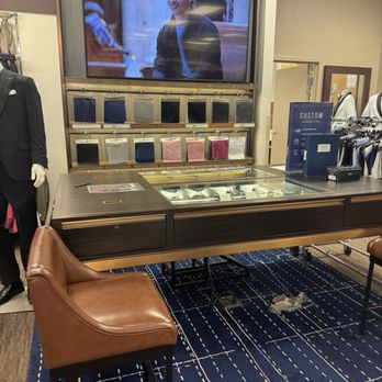 Men's Wearhouse - Men's Clothing Near Me - FLORENCE, Kentucky Men's Wearhouse - Men's Clothing Near Me - FLORENCE, Kentucky