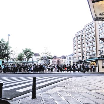 Frit Flagey - People LOVE these fries - Ixelles, BRU