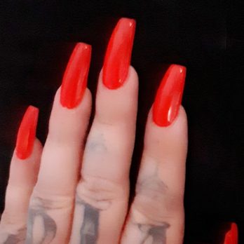 Ze Nail & Spa - Coral-y/red so pretty.  This pic doesn't do the color justice! - Nail Salons Near Me - National City, California