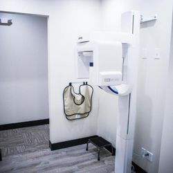 Modern Dentistry of St. Cloud: Yang Hua, DMD