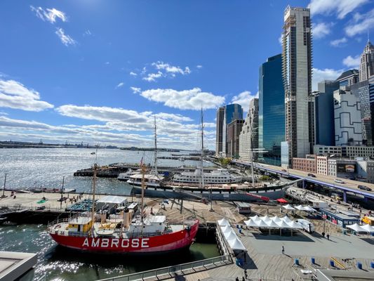 The Rooftop at Pier 17 by null