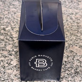 Paris Baguette - Cake slice box - Bakeries Near Me - Cerritos, California Paris Baguette - Cake slice box - Bakeries Near Me - Cerritos, California