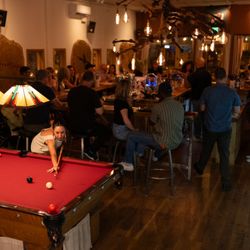 HiFi Wine Bar - Night time vibes at hifi