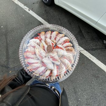 Cream Pan - Bakeries Near Me - Tustin, California