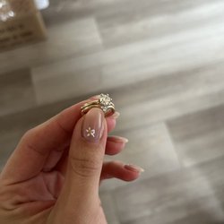 Halem & Co De Sonoma - I love how Dan connected my wedding band and engagement ring.