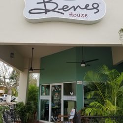 Los Benes House