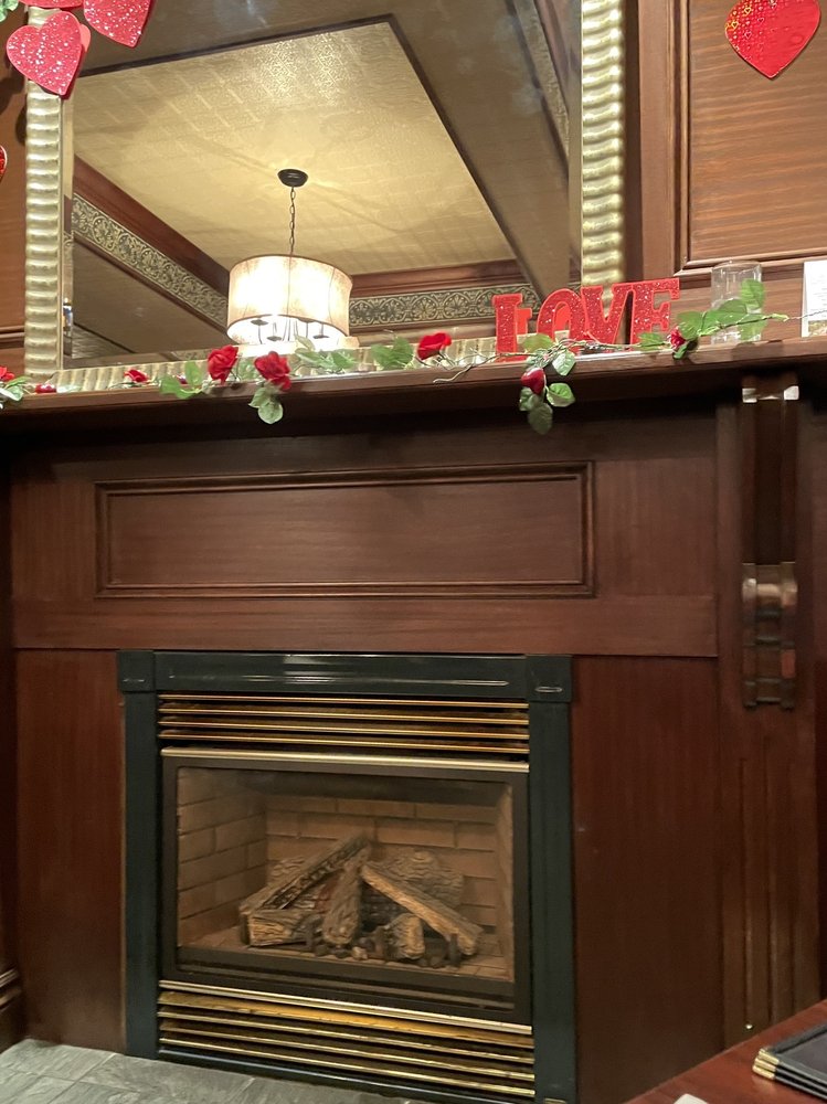 Ennio’s Pasta House - Photo 2