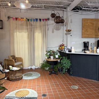 Black Phin - Coffee & Tea Near Me - Winter Park, Florida Black Phin - Coffee & Tea Near Me - Winter Park, Florida