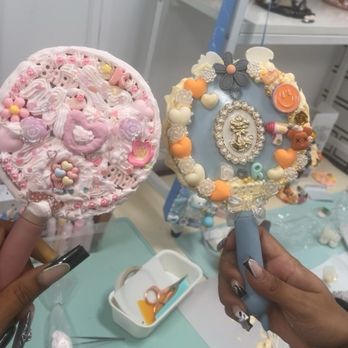 Crafts Zone Studio - Hand mirrors - Paint & Sip Near Me - Brookline, Massachusetts