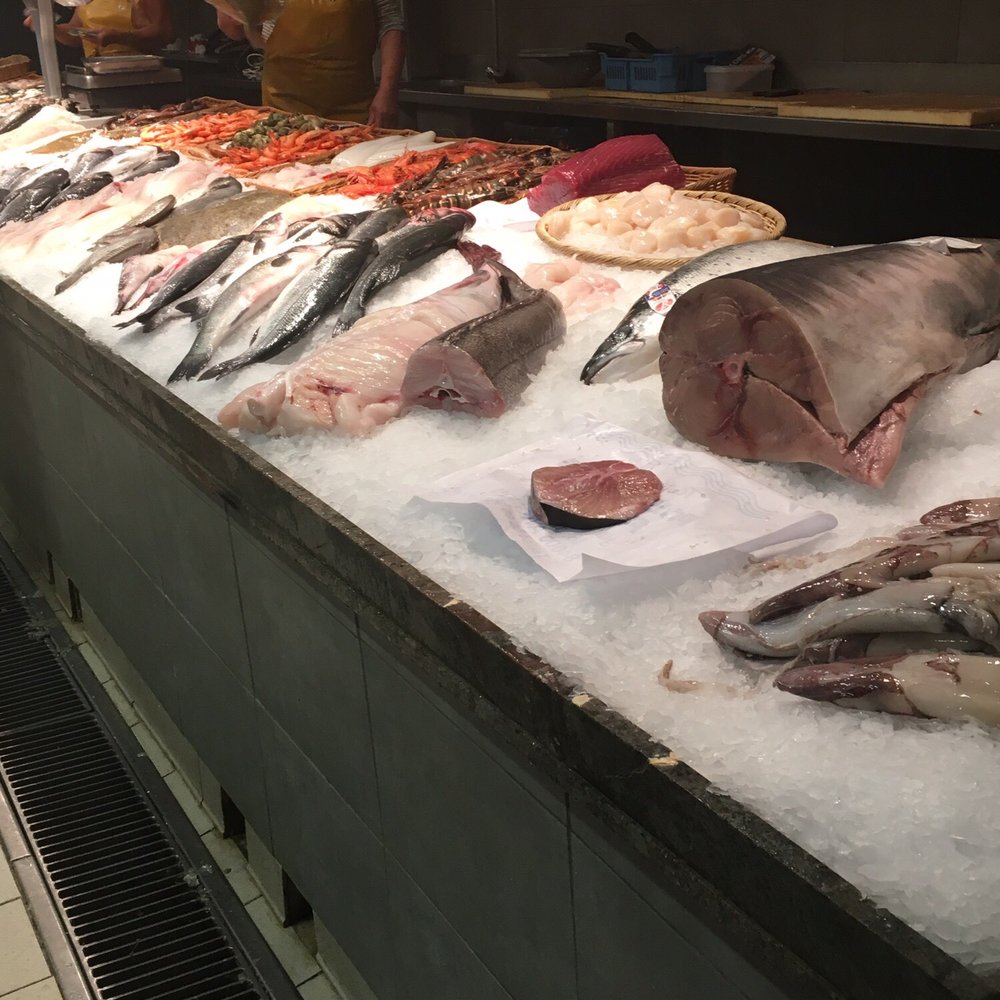 Marche des Halles - Freshest fish ever - Farmers Market Near Me - Avignon, 84 Marche des Halles - Freshest fish ever - Farmers Market Near Me - Avignon, 84