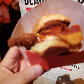 SOBEWFF - Chicken tender sandwich - Festivals Near Me - Miami Beach, Florida SOBEWFF - Chicken tender sandwich - Festivals Near Me - Miami Beach, Florida