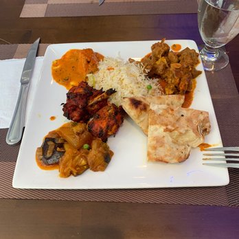 India Cafe - Chicke Tikka Masala, rice pilaf, goat curry, chicken tandoori, Bagara baignan - Indian Near Me - White Plains, New York