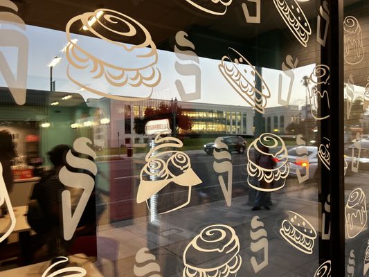 Cinnabon Swirl by null