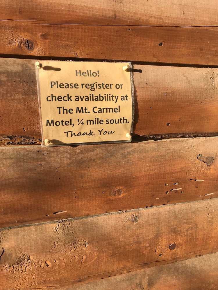 MT CARMEL MOTEL Updated September 2024 13 Reviews 3010 State St