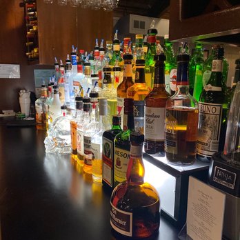 Aces Restaurant & Bar - Full bar! - Sports Bars Near Me - Washington, Indiana