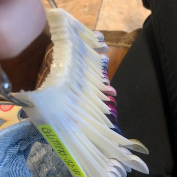 VH Nailspa - Nail Salons Near Me - Houston, Texas