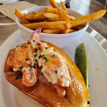 Slapfish - Lobster roll and fries - Seafood Near Me - Noblesville, Indiana Slapfish - Lobster roll and fries - Seafood Near Me - Noblesville, Indiana