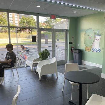 Koala Tea - Seating area - Bubble Tea Near Me - Scranton, Pennsylvania