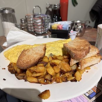 Green Acres Cafe - New American Near Me - Johnston, Rhode Island
