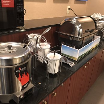 Comfort Inn - Hotels Near Me - Lansing, Michigan