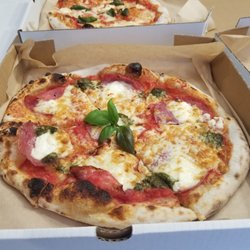 Elgin Harvest - The Sting Pizza
