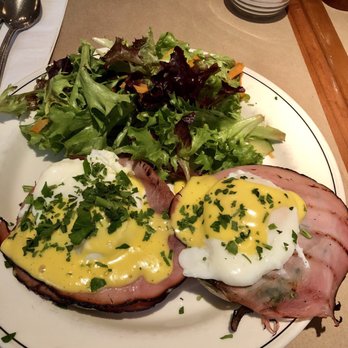 The Beehive - Country ham eggs Benedict - American Near Me - Boston, Massachusetts The Beehive - Country ham eggs Benedict - American Near Me - Boston, Massachusetts
