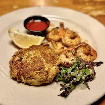 Harpoon Larry's Fish House & Oyster Bar by null