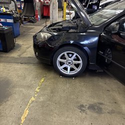 Kelly's Auto Repair - Oil change n fuse check