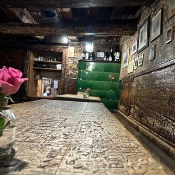 Restaurant Oepfelchammer - Wine Bars Near Me - Zürich, ZH Restaurant Oepfelchammer - Wine Bars Near Me - Zürich, ZH