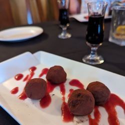 Tilly's Kitchen - Truffles and port