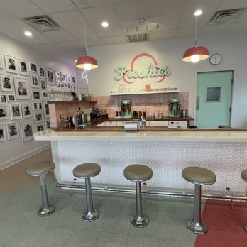Freshie’s - Ice Cream & Frozen Yogurt Near Me - Lexington, Kentucky