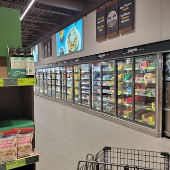 ALDI - Inside - Grocery Near Me - Santa Maria, California