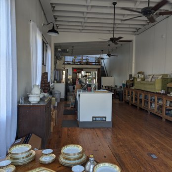 Hens & heifers - the inside of a store - Bakeries Near Me - Comfort, Texas Hens & heifers - the inside of a store - Bakeries Near Me - Comfort, Texas