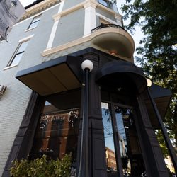 McCollum's On York - Set in a beautifully renovated 1884 Italianate building at 738 York Street, McCollum's on York blends historic charm with modern elegance.