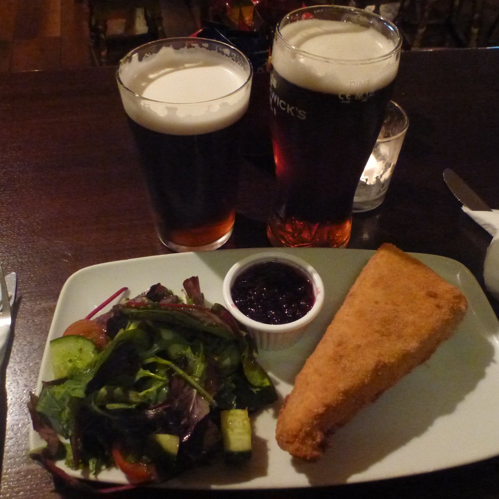 The Brazen Head - Baked brie - Pubs Near Me - Dublin, D