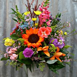 House of Flowers - Beautiful mixed flowers