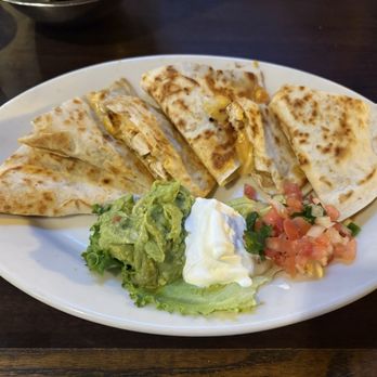 El Fenix - Fajita Chicken Quesadilla - Mexican Near Me - Irving, Texas