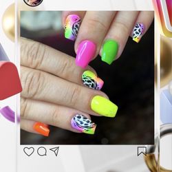 Famous Nails - Love my nail lady