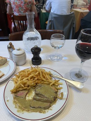 Photo of Le Relais de Venise L'Entrecôte - London, XGL, GB. Medium steak