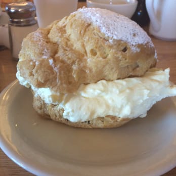 Portside Cafe - Cream puff - New American Near Me - Lockbourne, Ohio Portside Cafe - Cream puff - New American Near Me - Lockbourne, Ohio