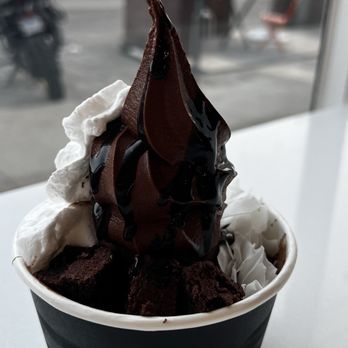 Banan - Brownie sundae!! - Ice Cream & Frozen Yogurt Near Me - San Francisco, California Banan - Brownie sundae!! - Ice Cream & Frozen Yogurt Near Me - San Francisco, California