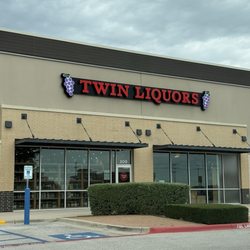 Twin Liquors - Storefront