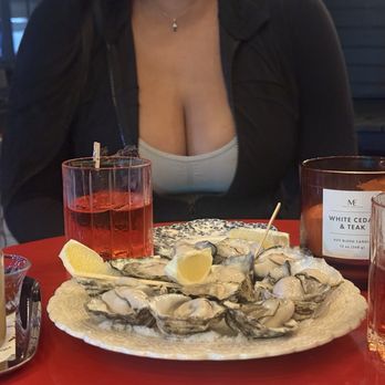 Frankie's - Oysters - Italian Near Me - San Francisco, California